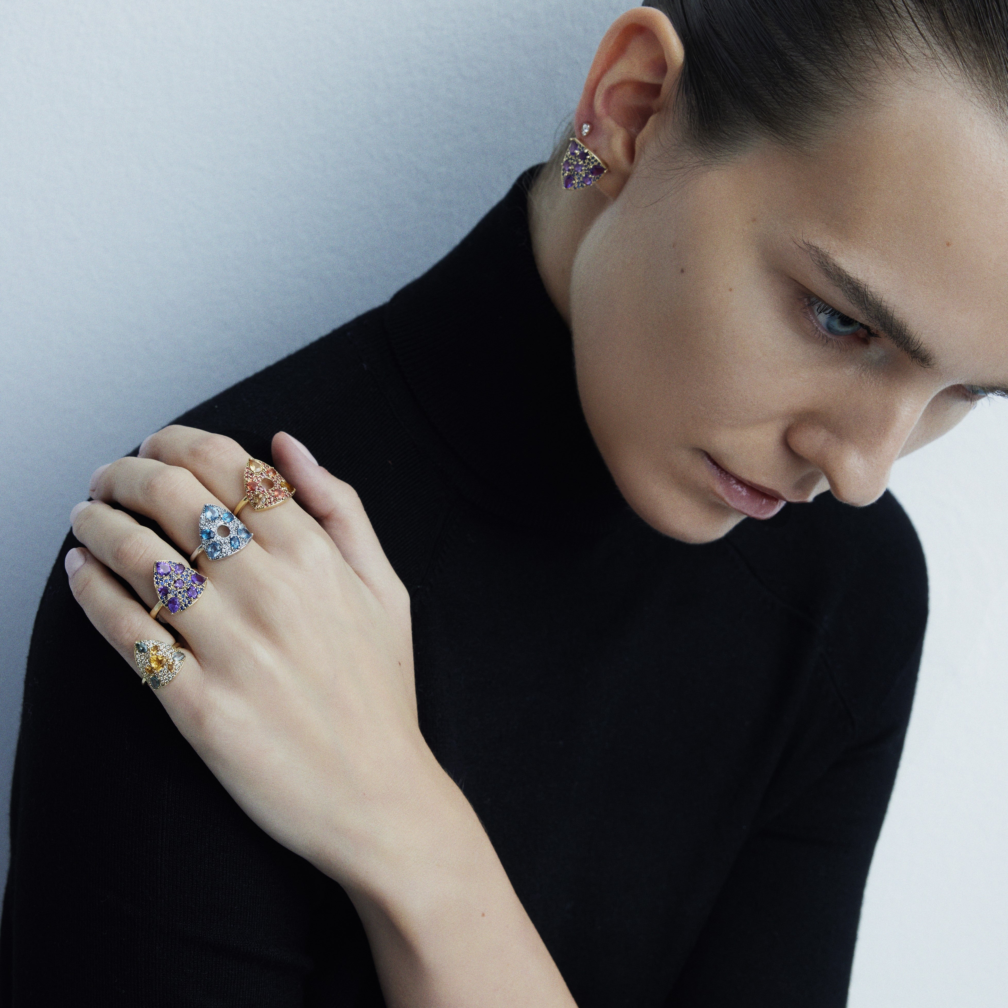RHEA WITH ORANGE SAPPHIRE RING